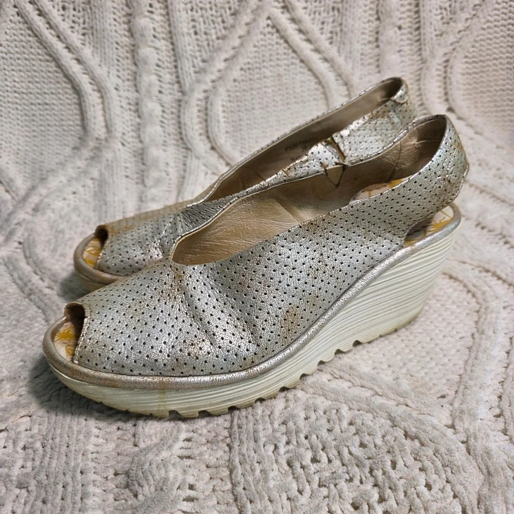 Fly London Wedge Sandals Burnished Silver Perf‎ Leather Slingback Women 38 7-7.5